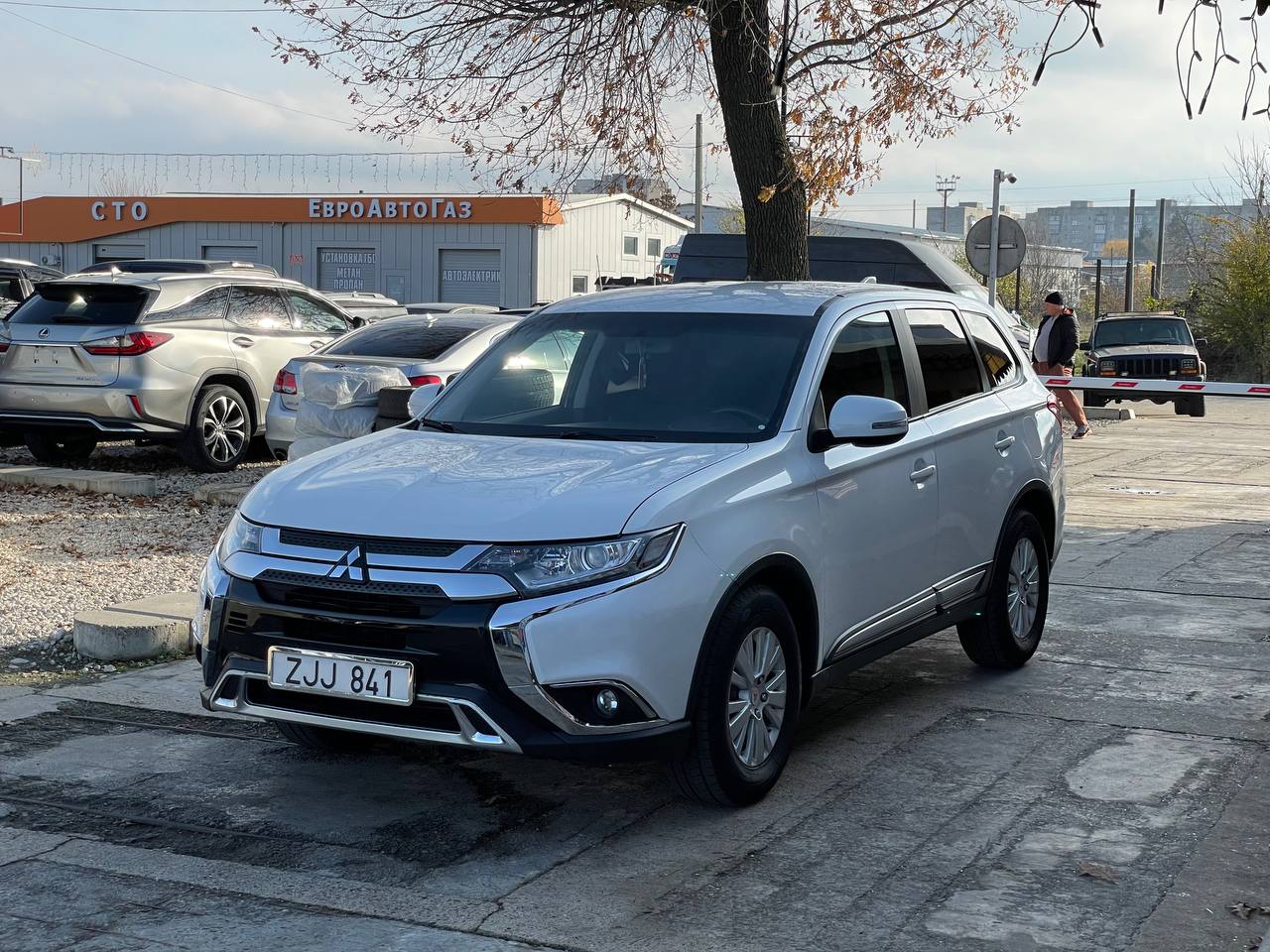 Mitsubishi Outlander