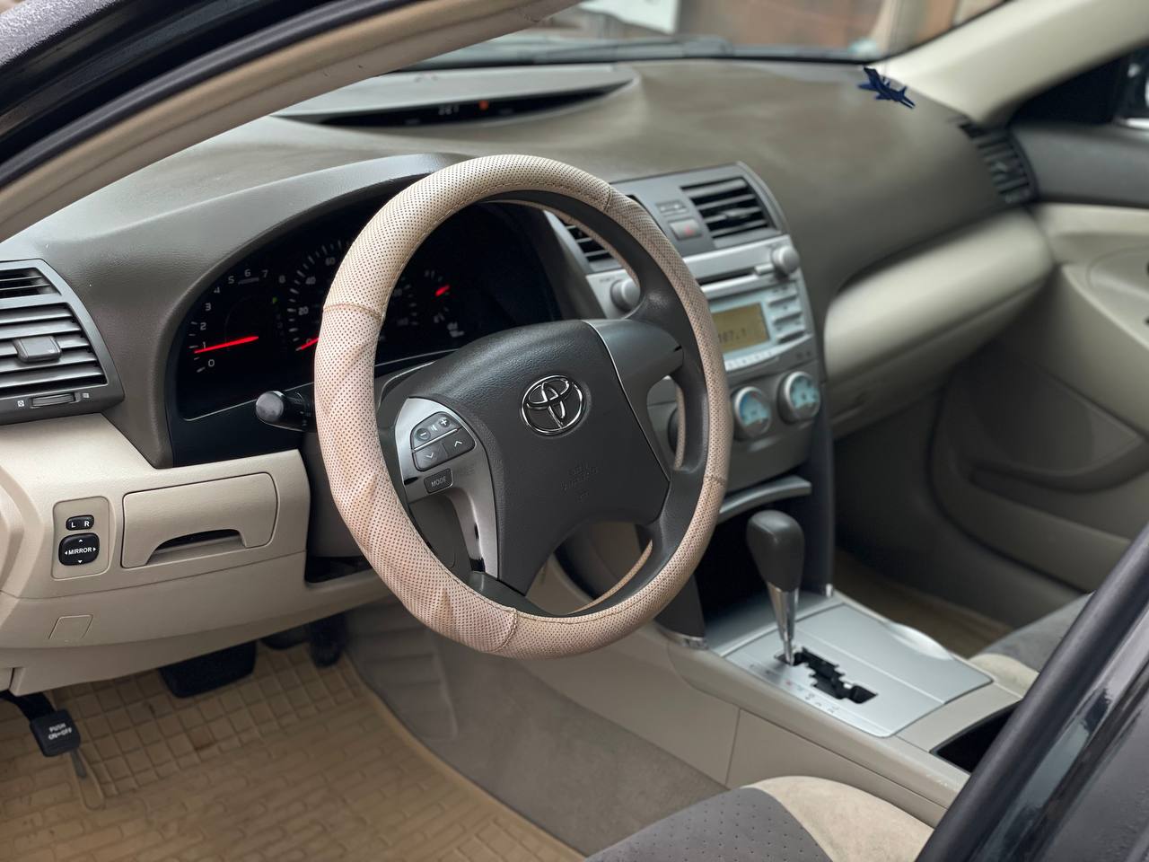 Toyota Camry 40
