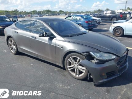 Главная 11 2013 tesla model s 5yjsa1ag0dfp08215 1