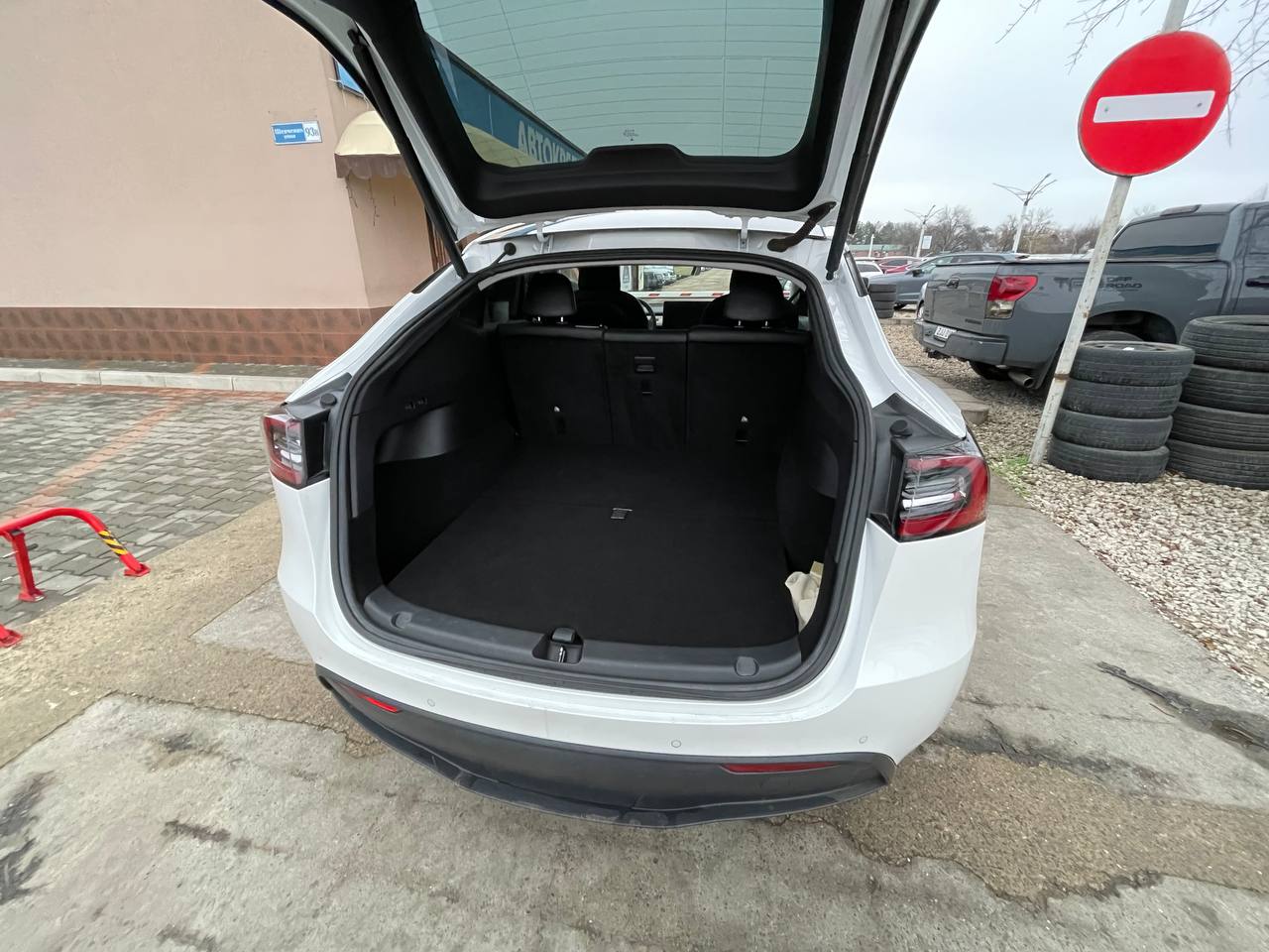 Tesla Model Y Dual Motor