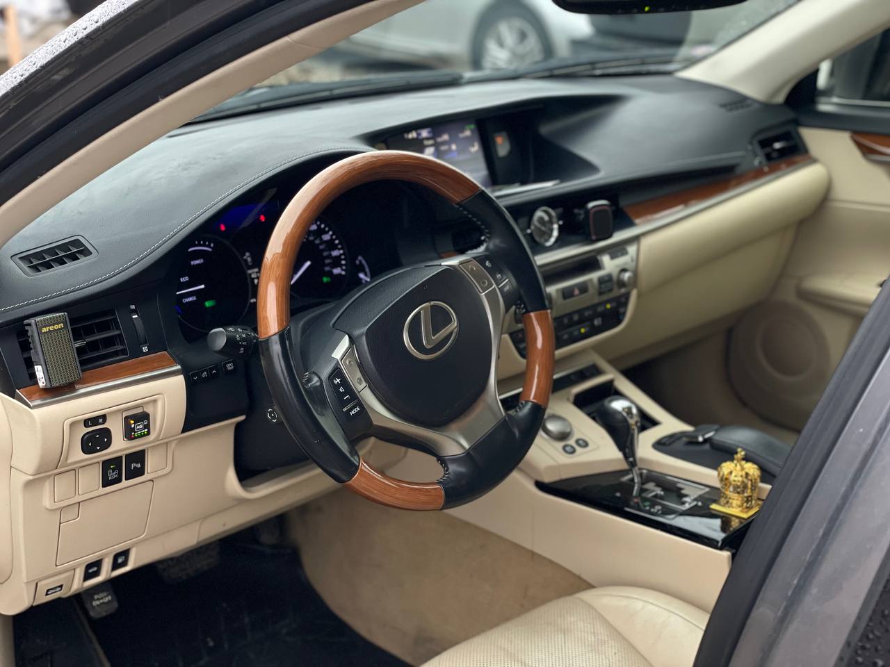 Lexus ES300h