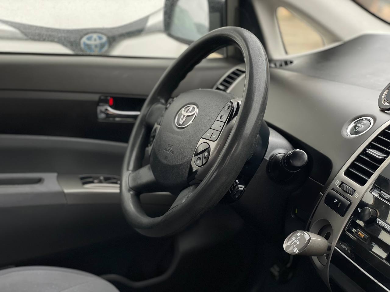 Toyota Prius 20 Hybrid