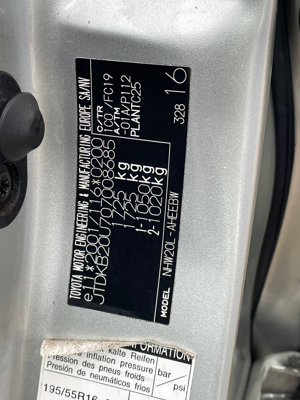 Toyota Prius 20 Hybrid