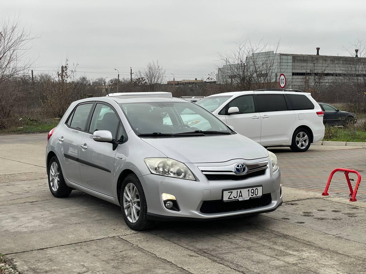 Toyota Auris Hybrid