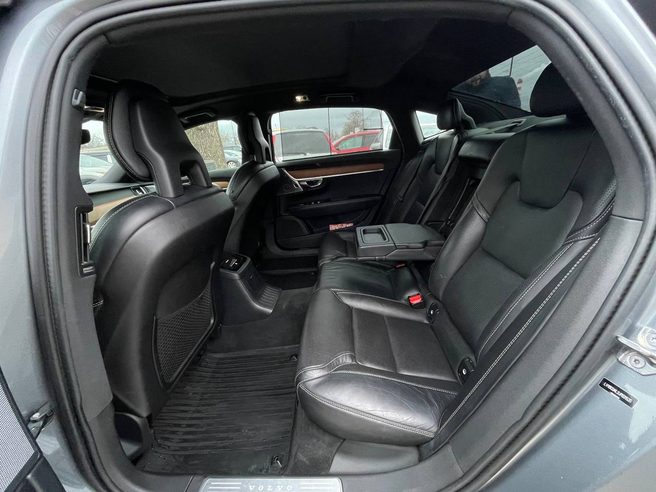 Volvo S90 T8 Plug-In-Hybrid