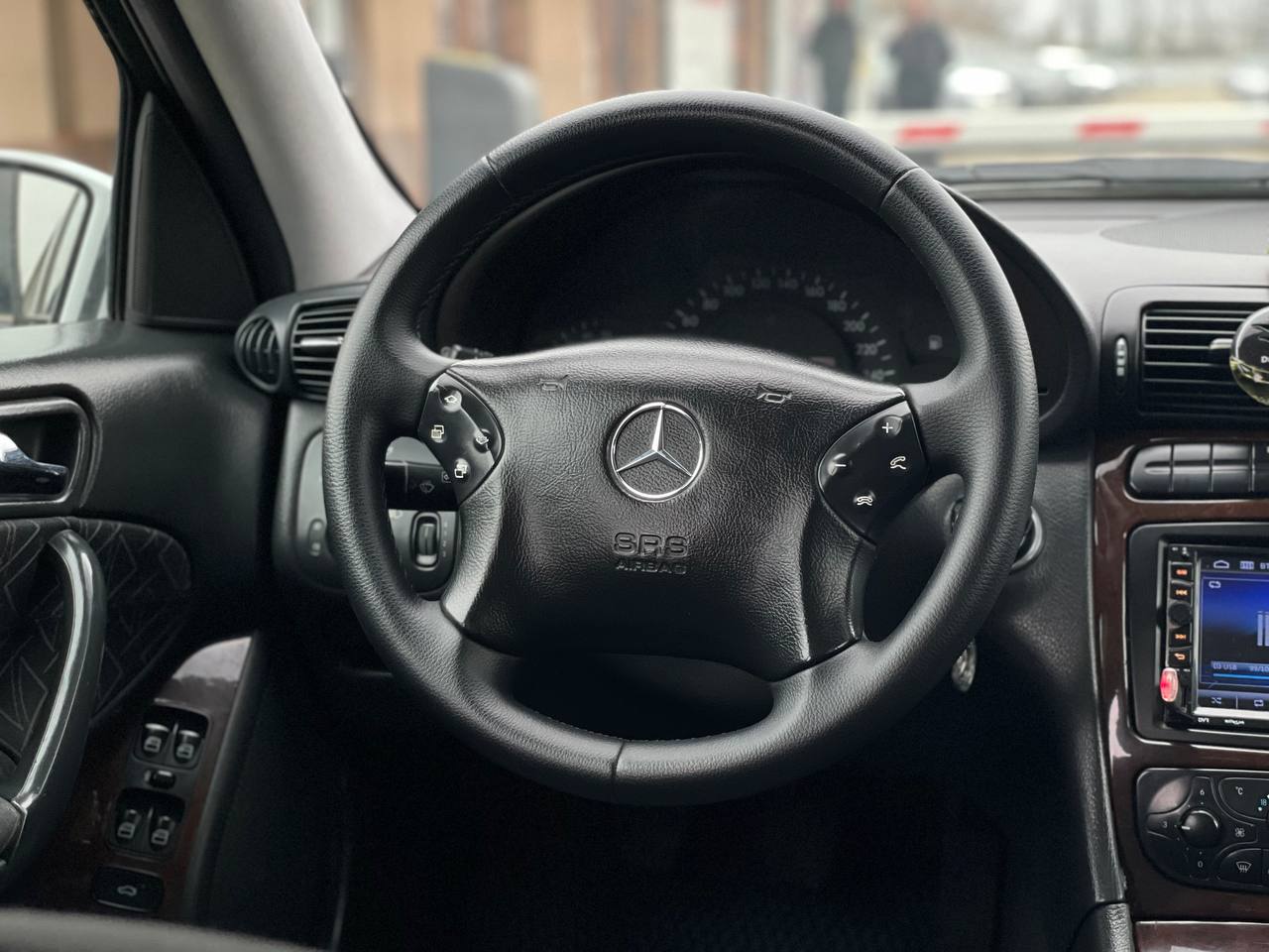 Mercedes Benz C270