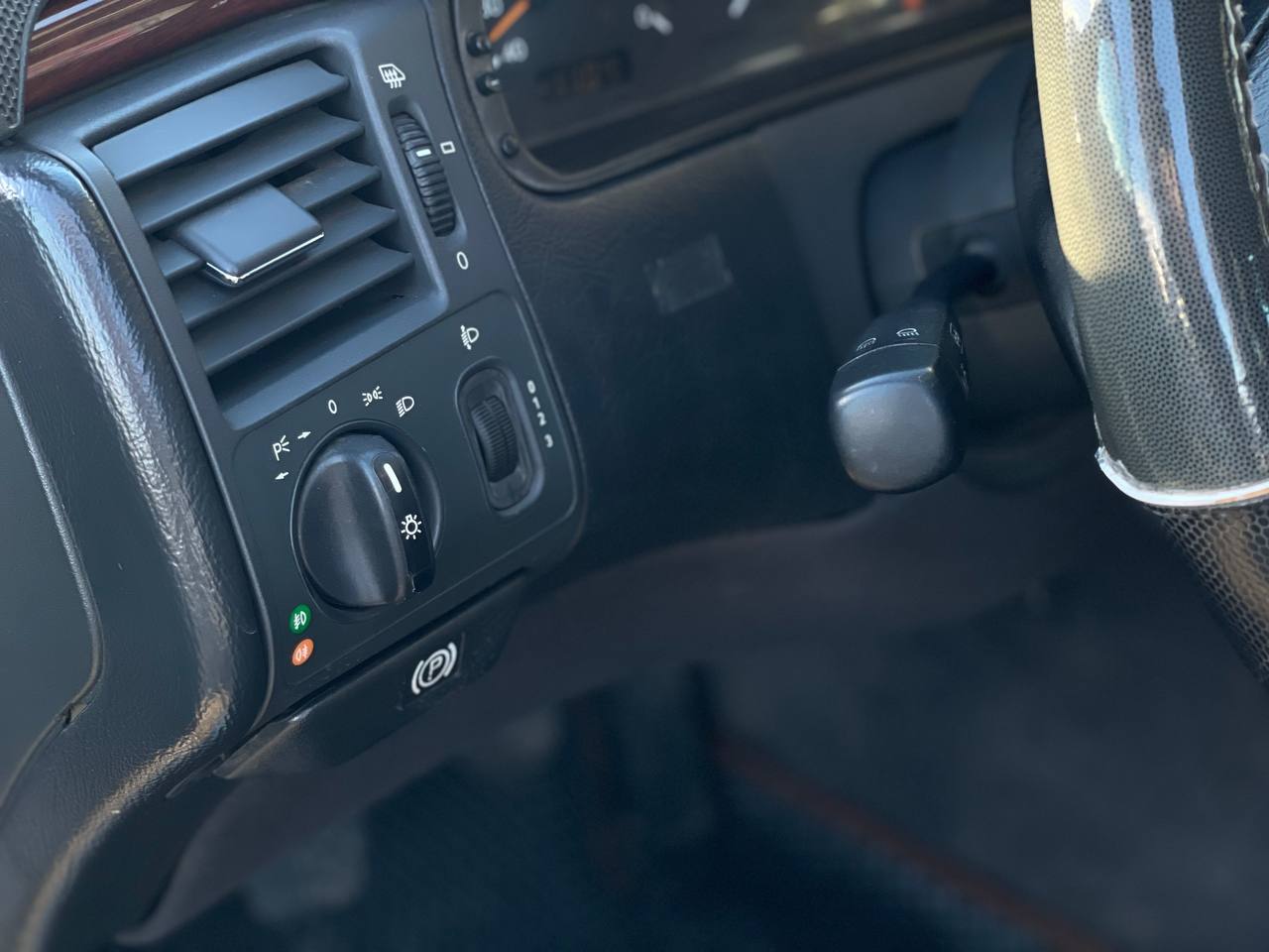 Mercedes Benz W210 E220