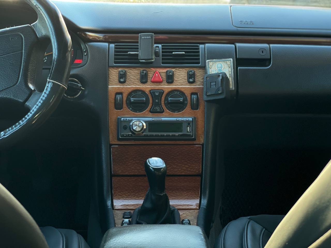 Mercedes Benz W210 E220