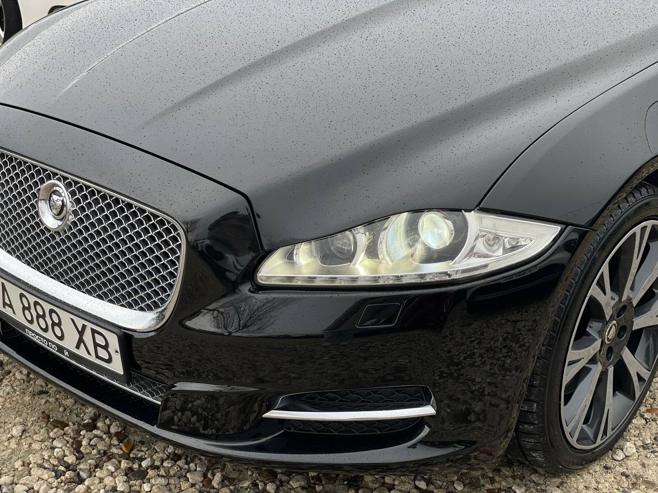 Jaguar XJ
