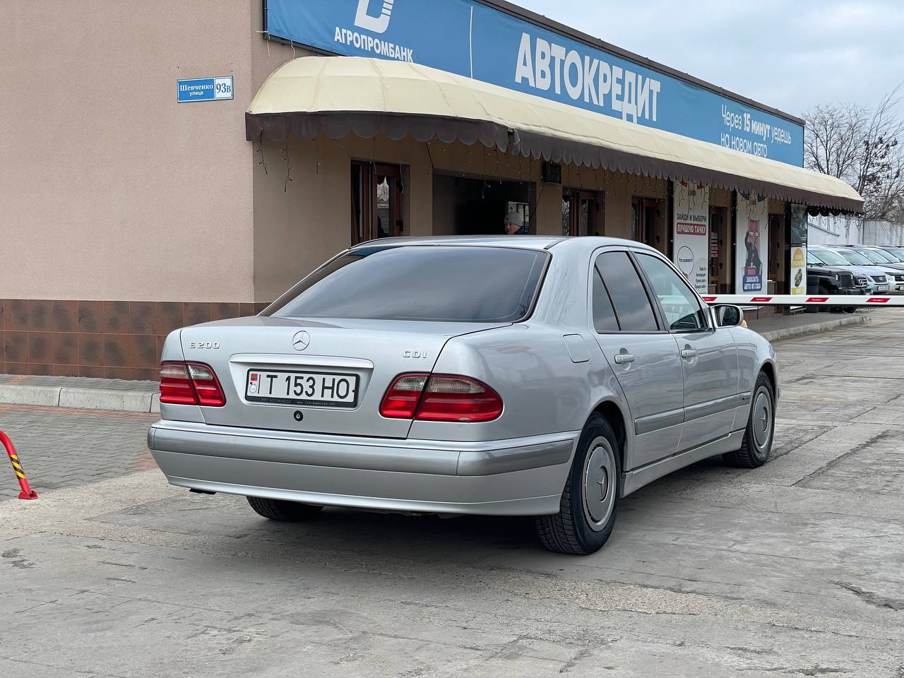 Mercedes Benz W210 E200