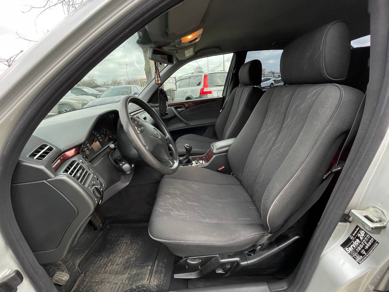 Mercedes Benz W210 E200