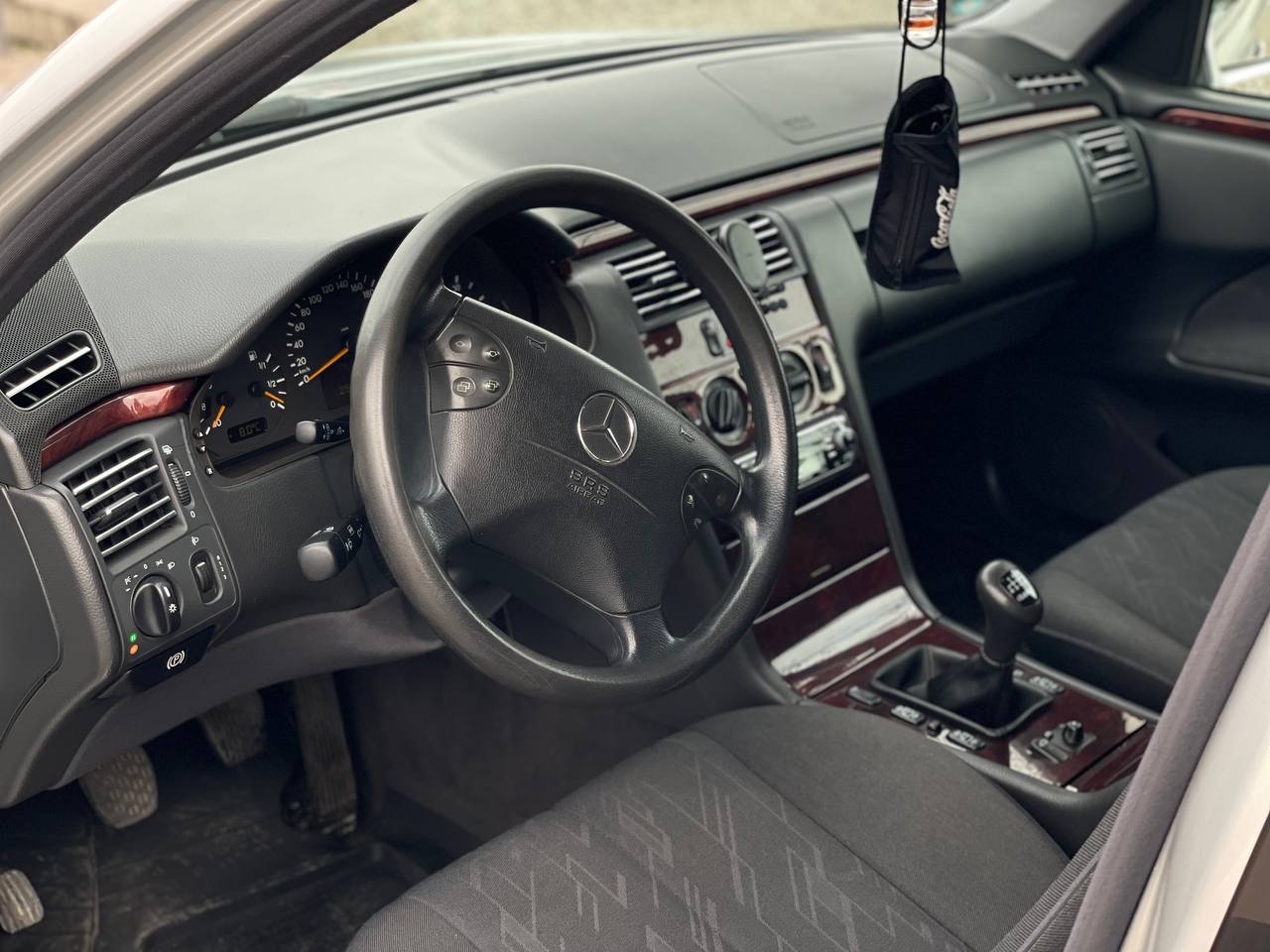 Mercedes Benz W210 E200