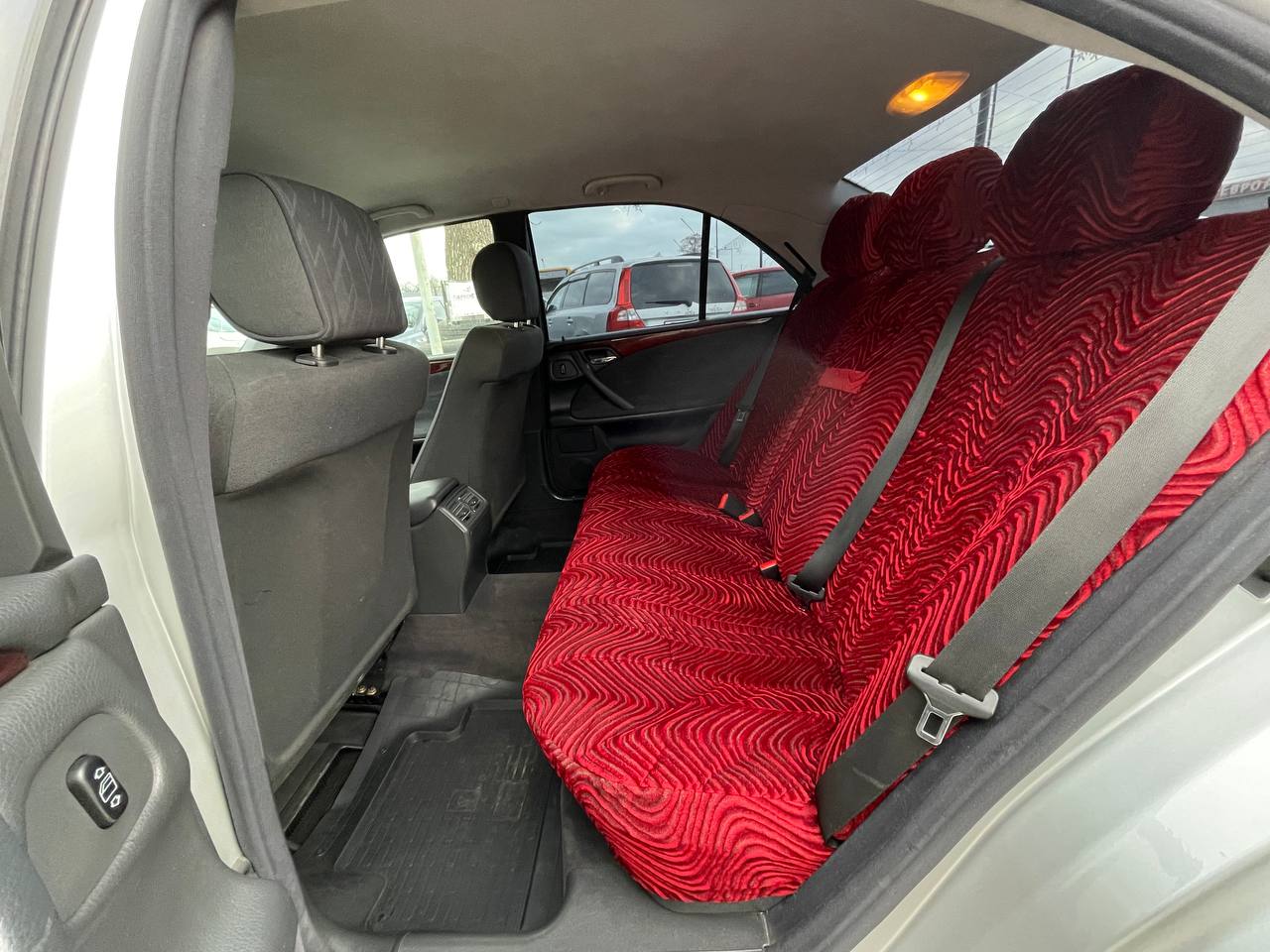 Mercedes Benz W210 E200