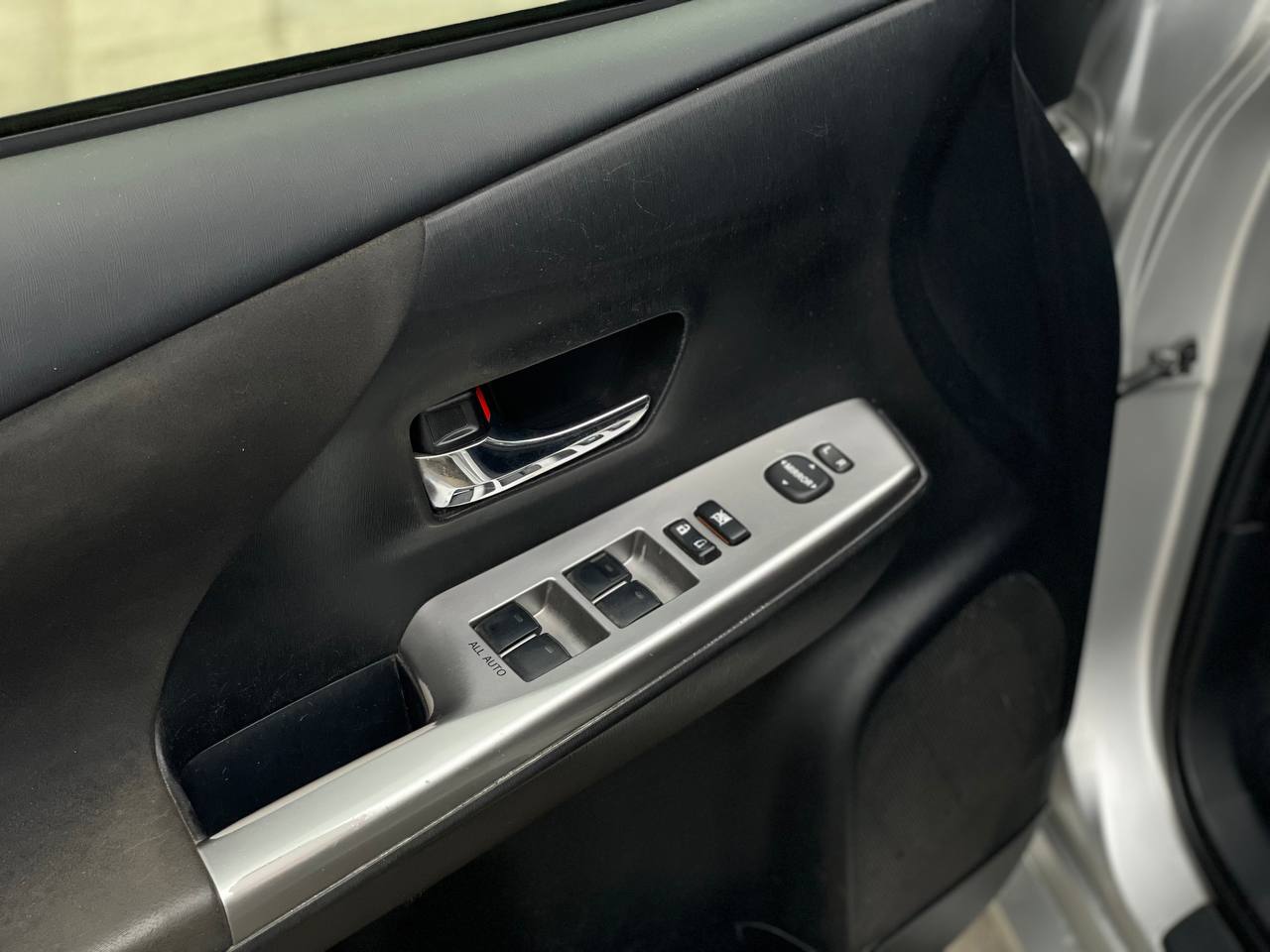 Toyota Prius V Hybrid