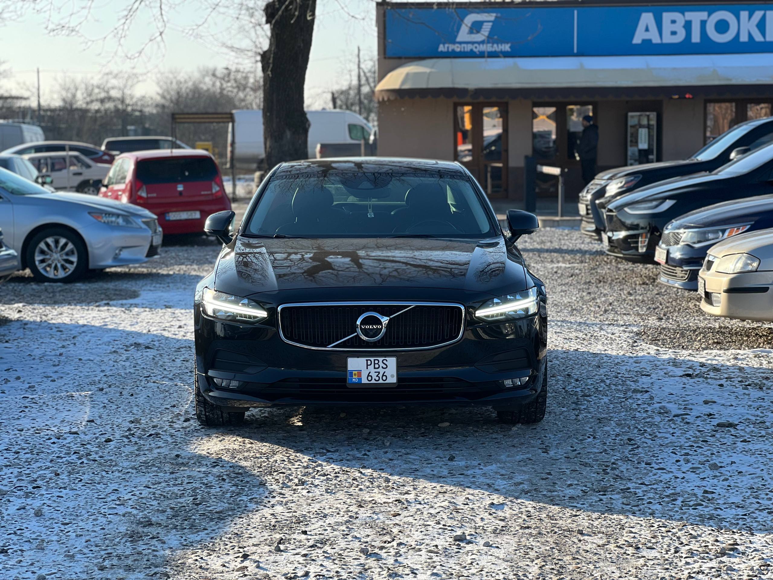 Volvo S90