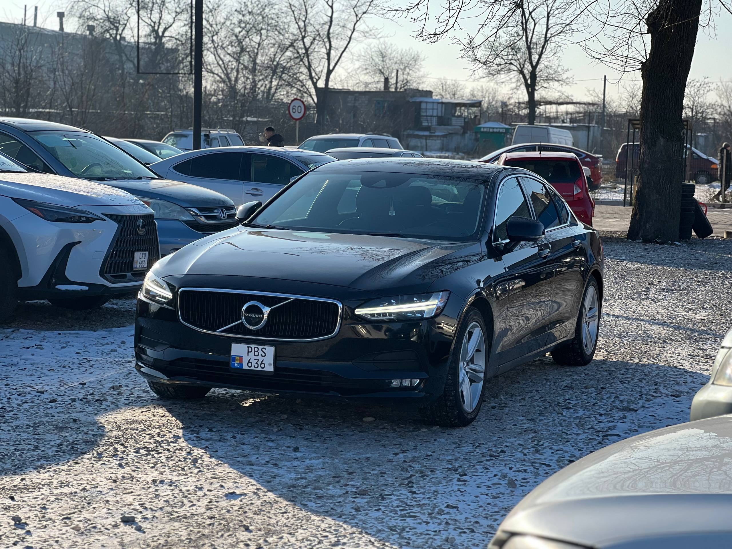 Volvo S90