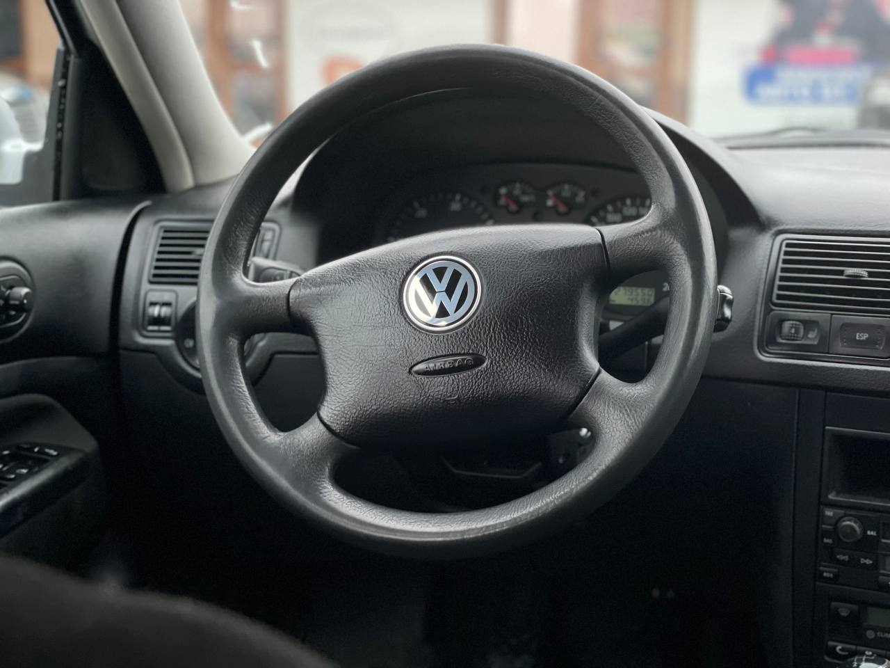 Volkswagen Golf 4