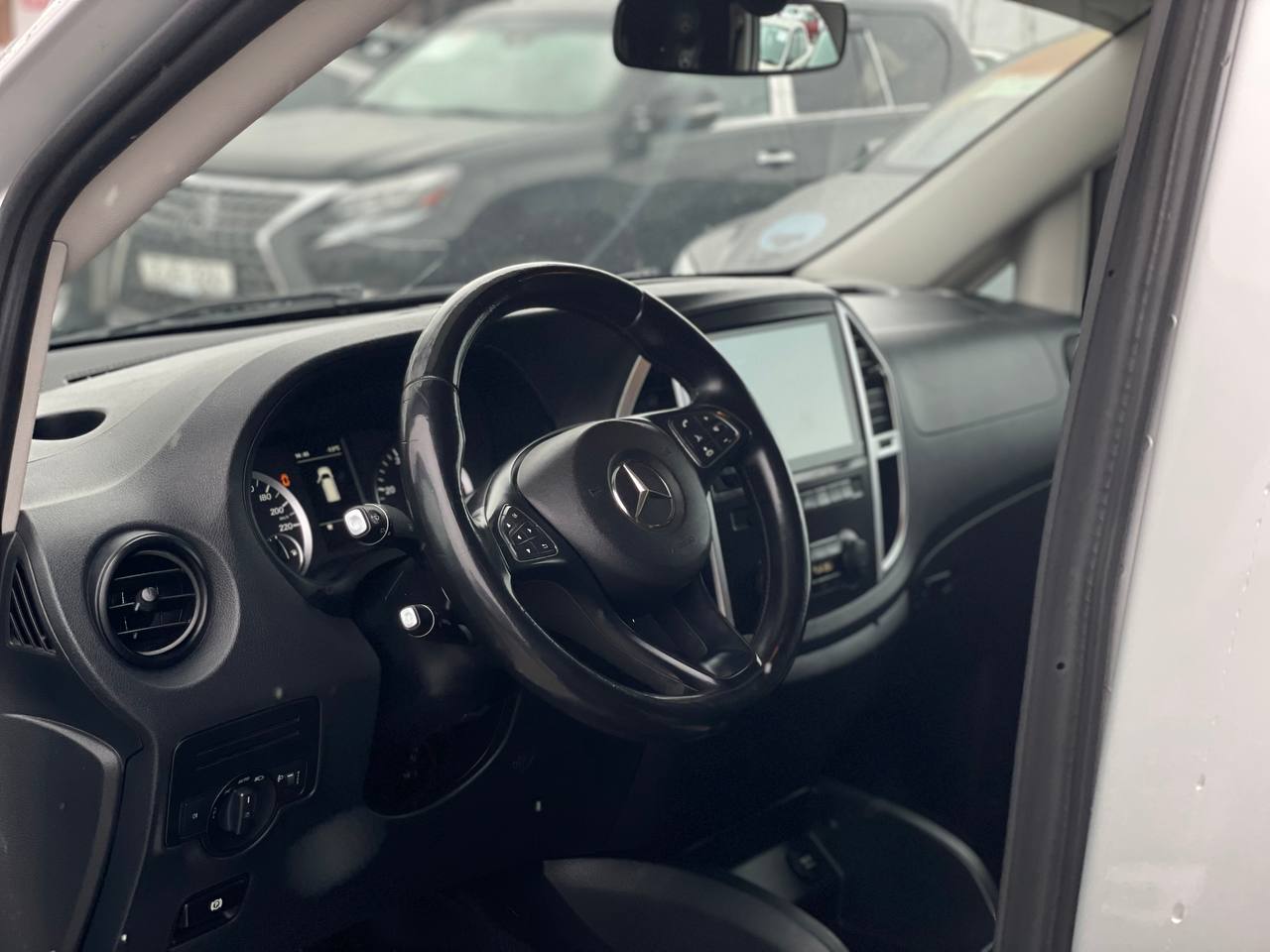 Mercedes Benz Vito Extra Long