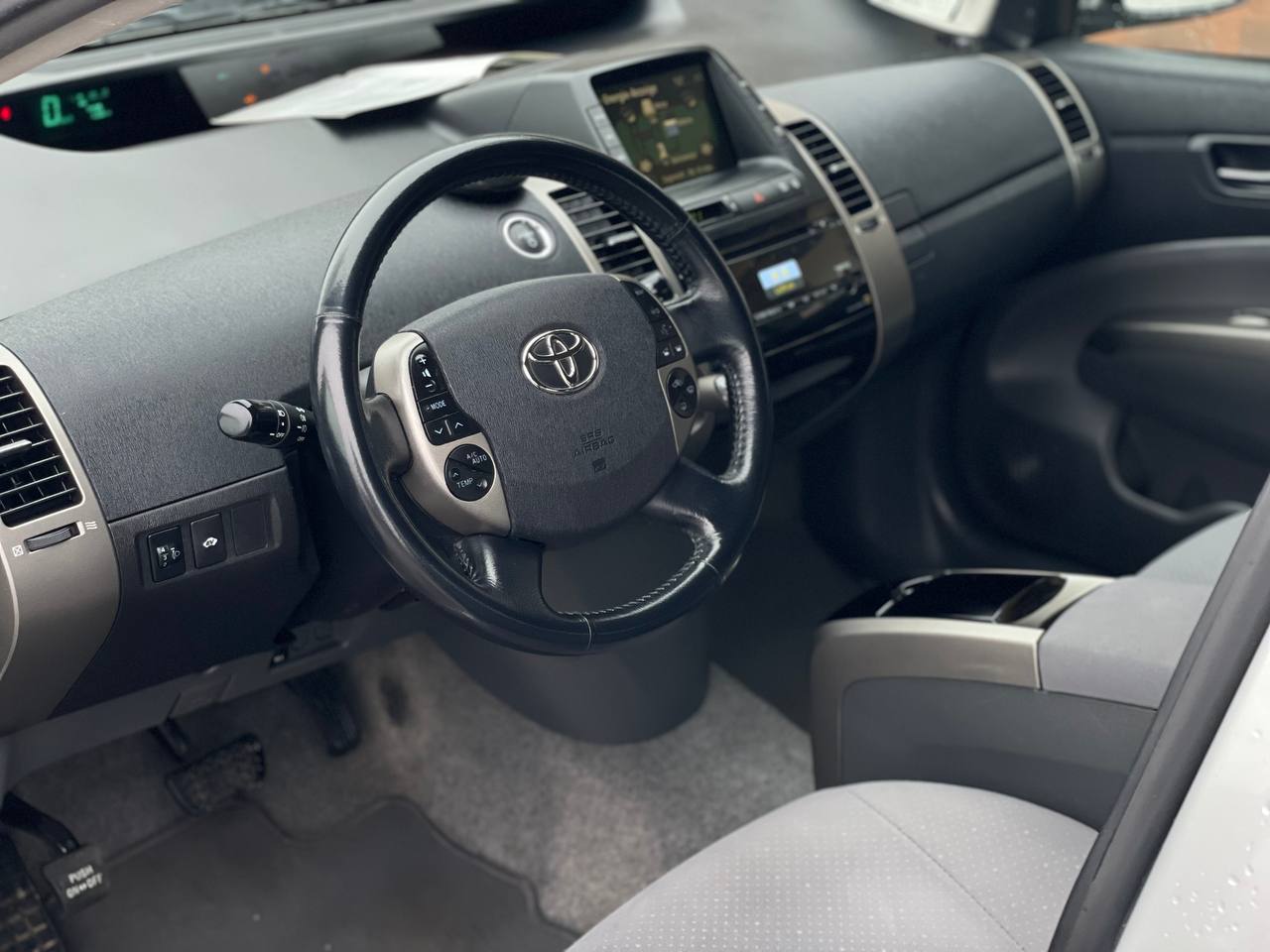 Toyota Prius 20 Hybrid