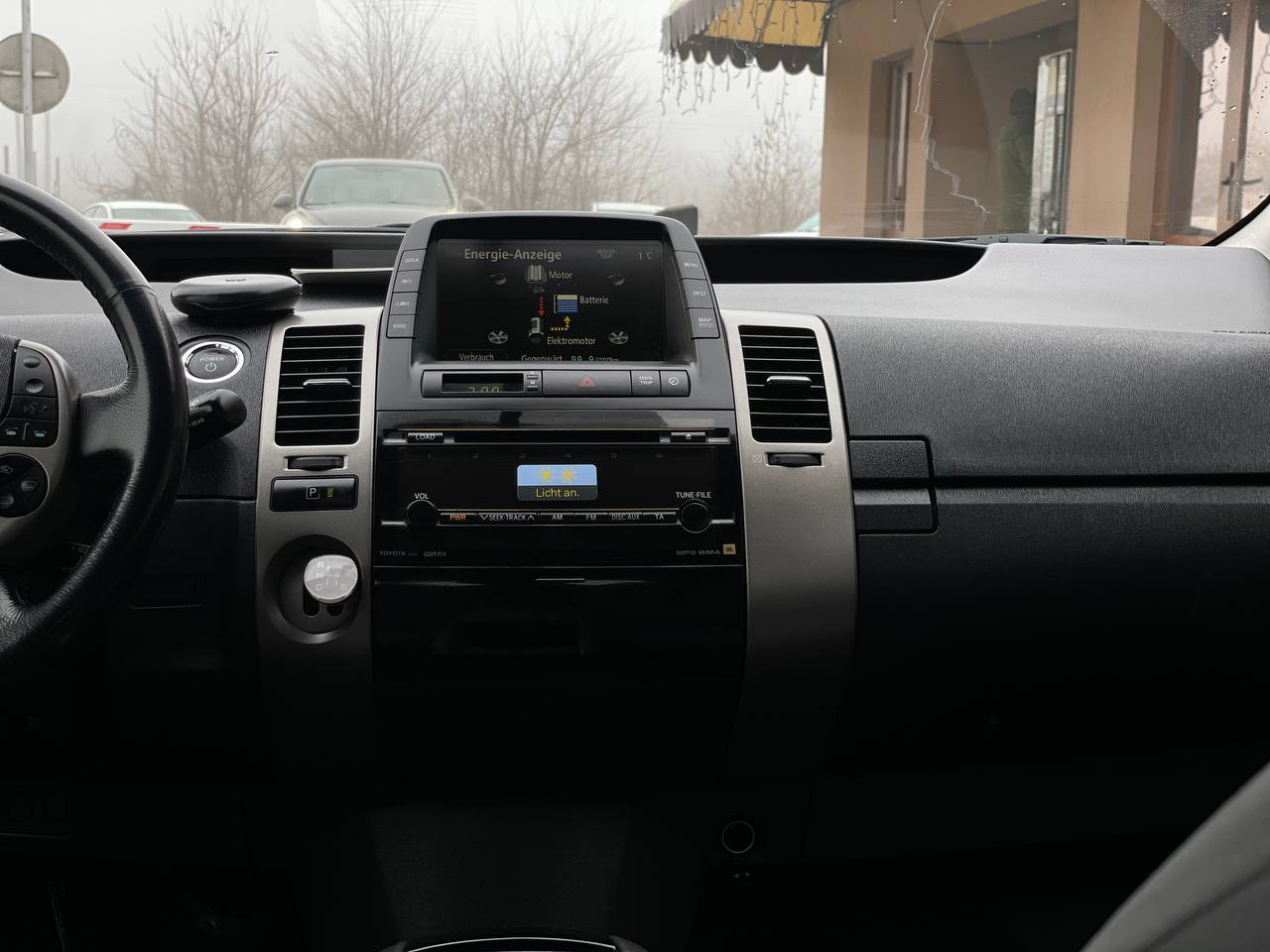 Toyota Prius 20 Hybrid