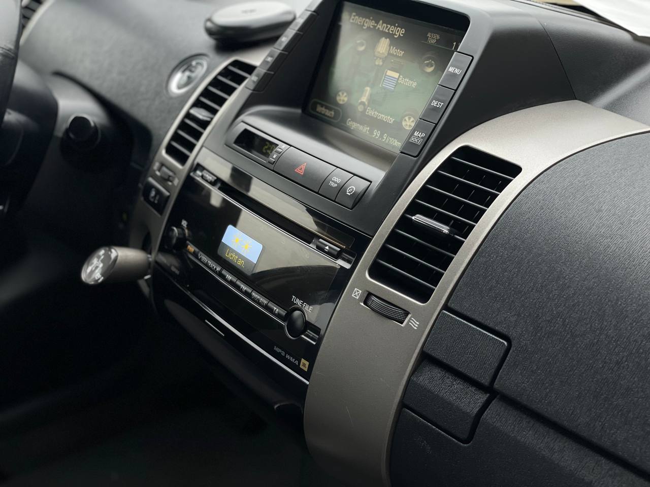 Toyota Prius 20 Hybrid