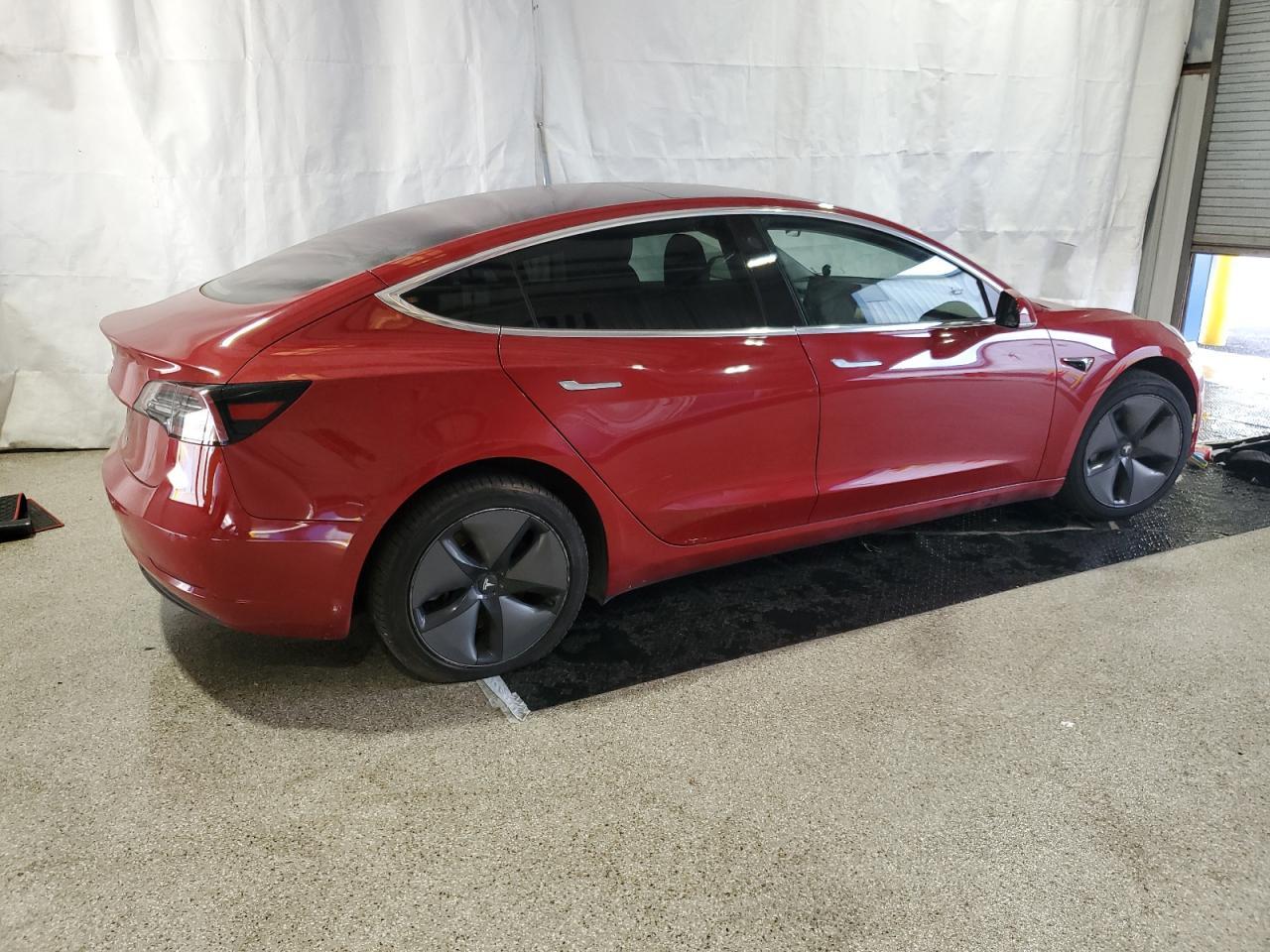 Tesla Model 3 Long Range
