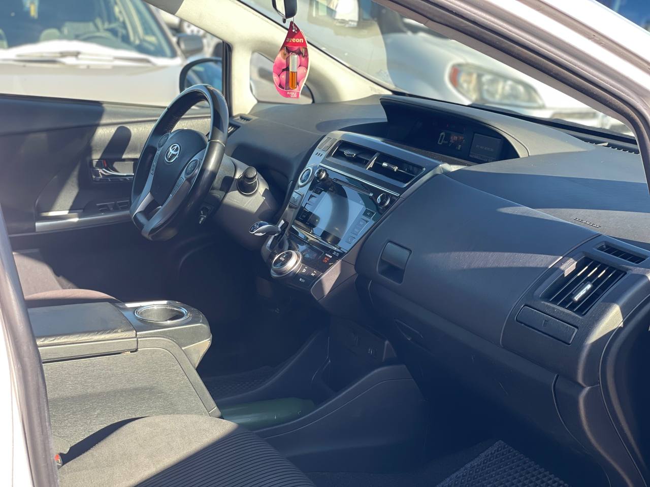 Toyota Prius V Hybrid