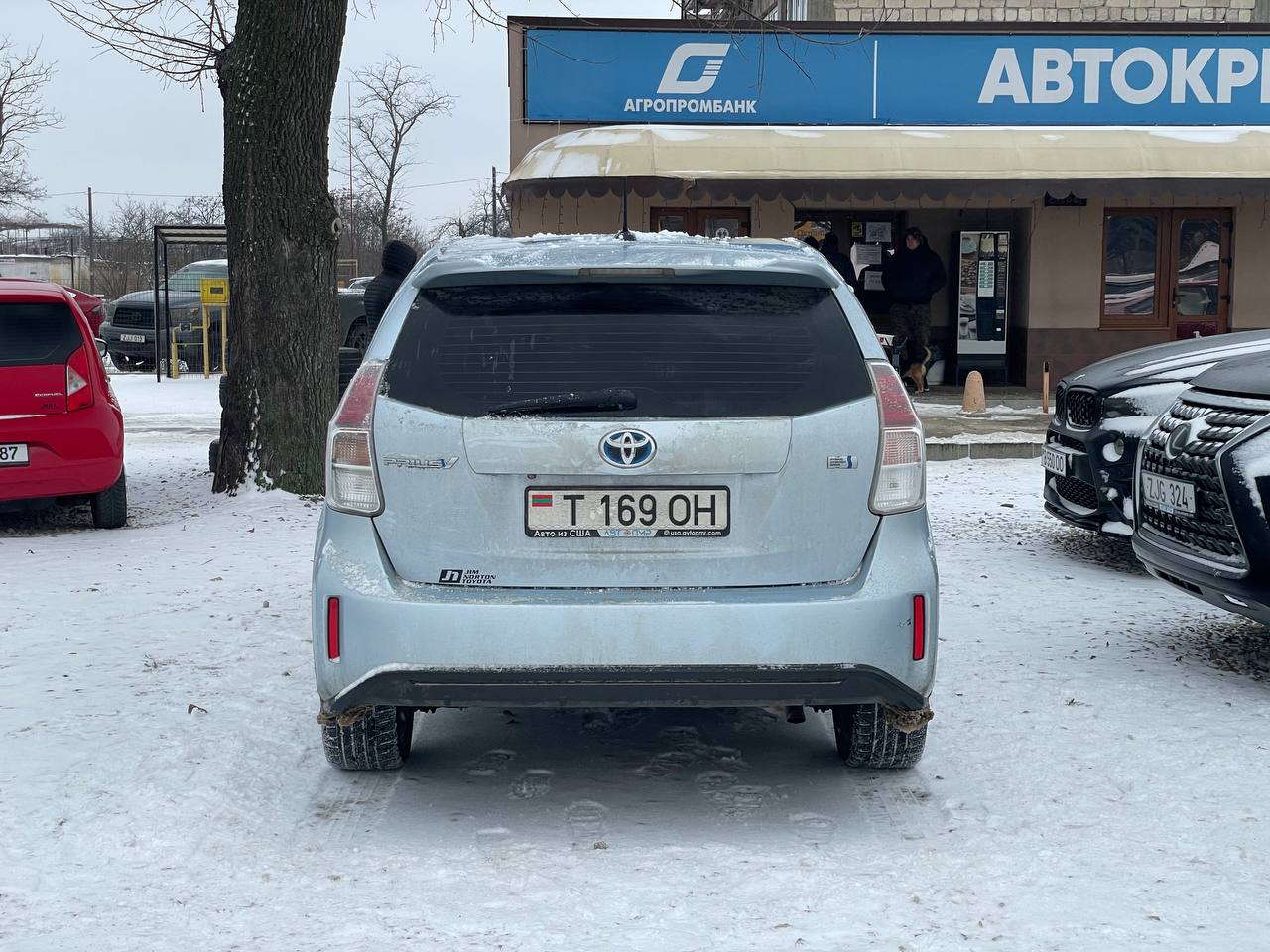 Toyota Prius V Hybrid