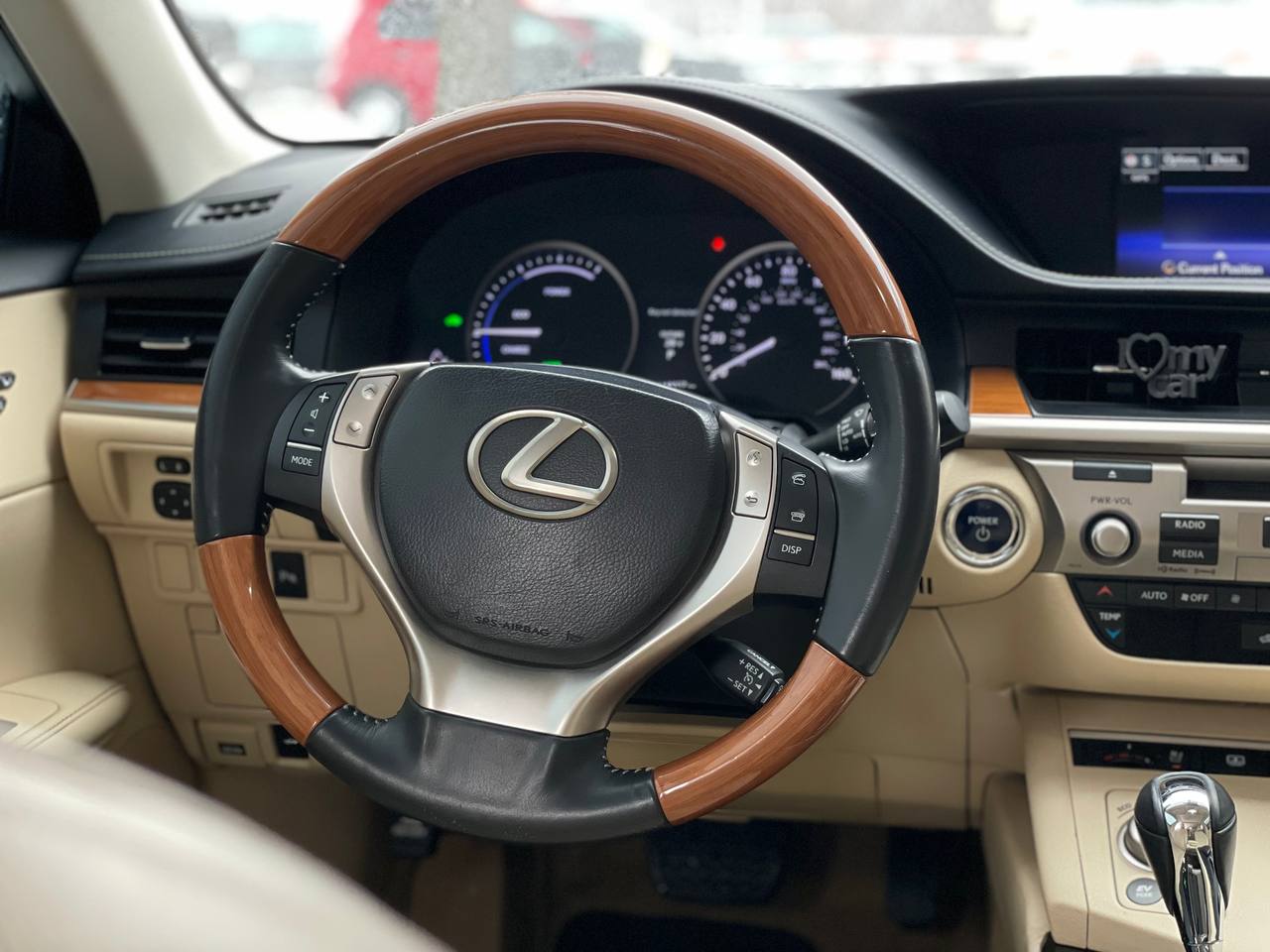 Lexus ES300h