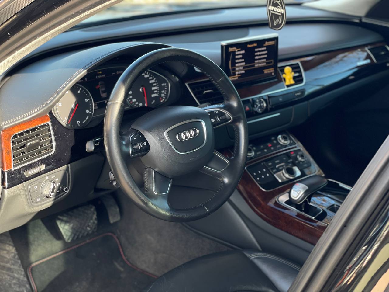 Audi A8 Quattro