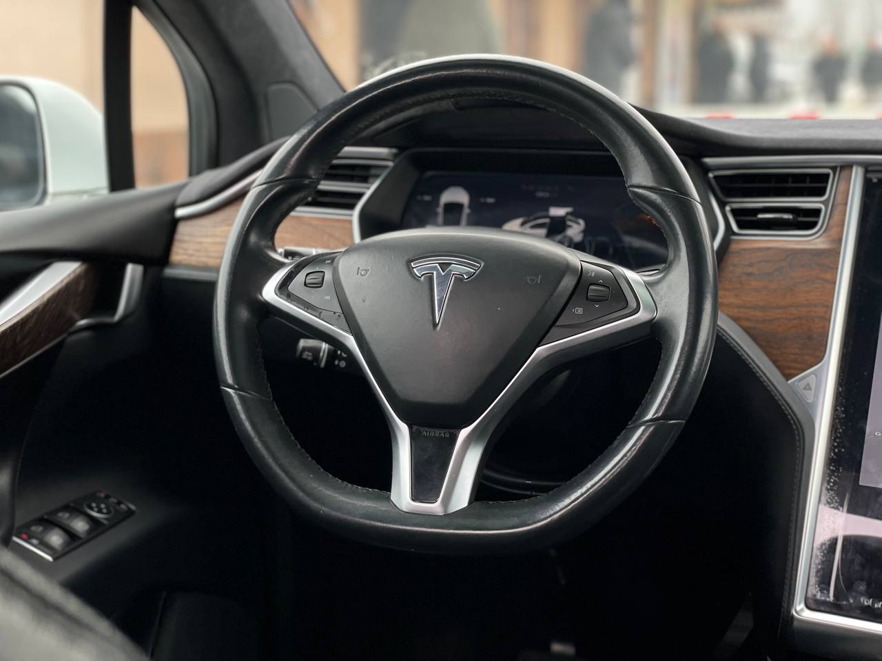 Tesla Model X P 90D