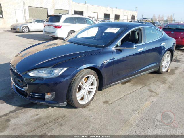 Tesla Model S 70