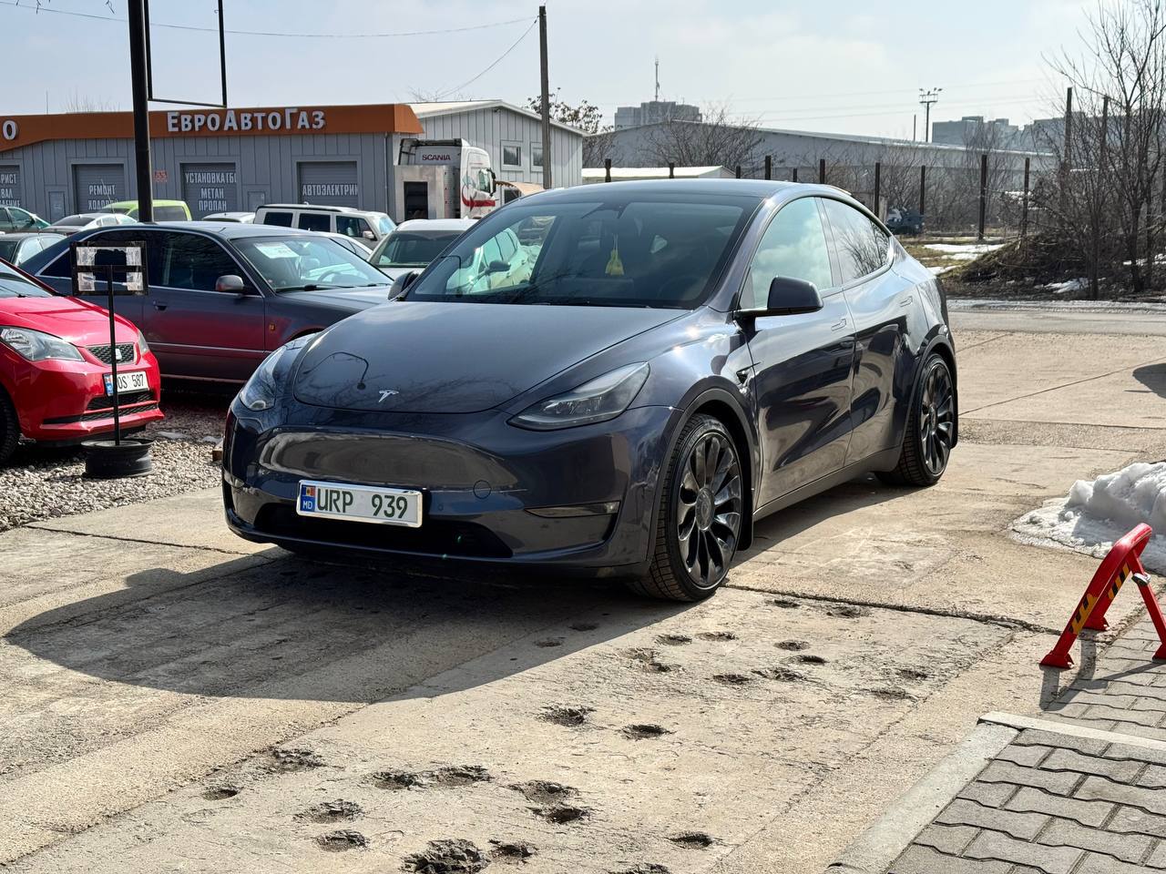 Tesla Model Y Dual Motor