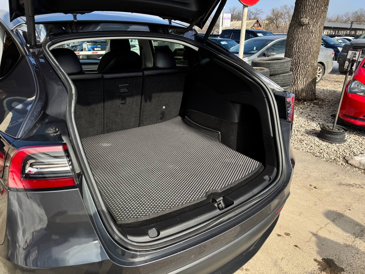 Tesla Model Y Dual Motor