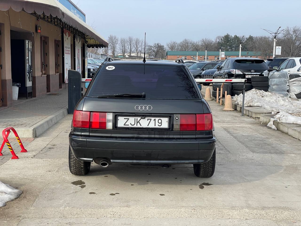 Audi 80