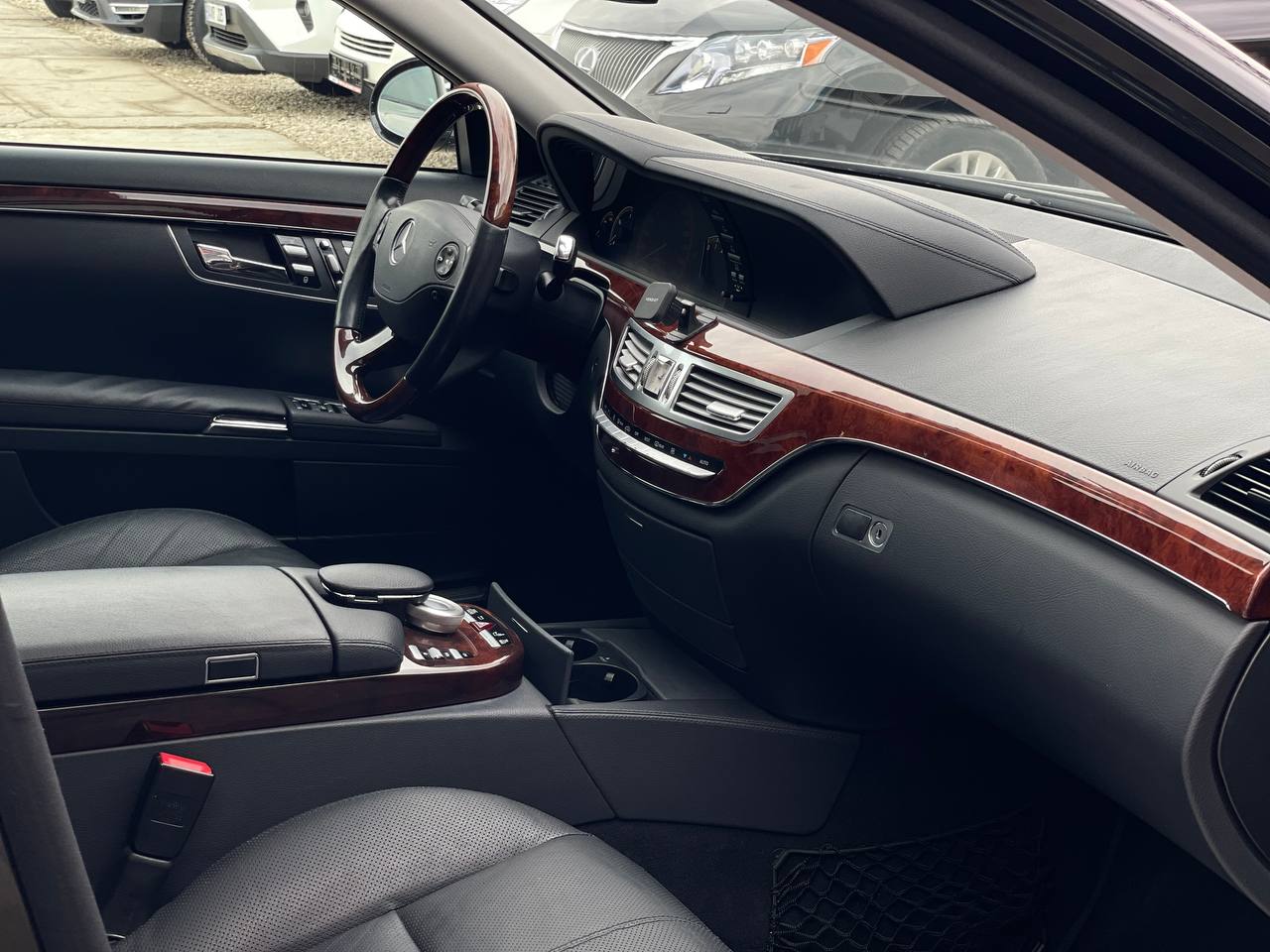 Mercedes Benz S320 W221