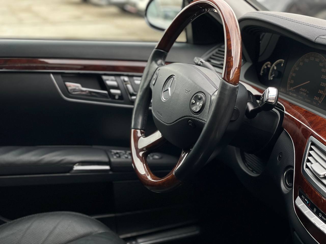 Mercedes Benz S320 W221