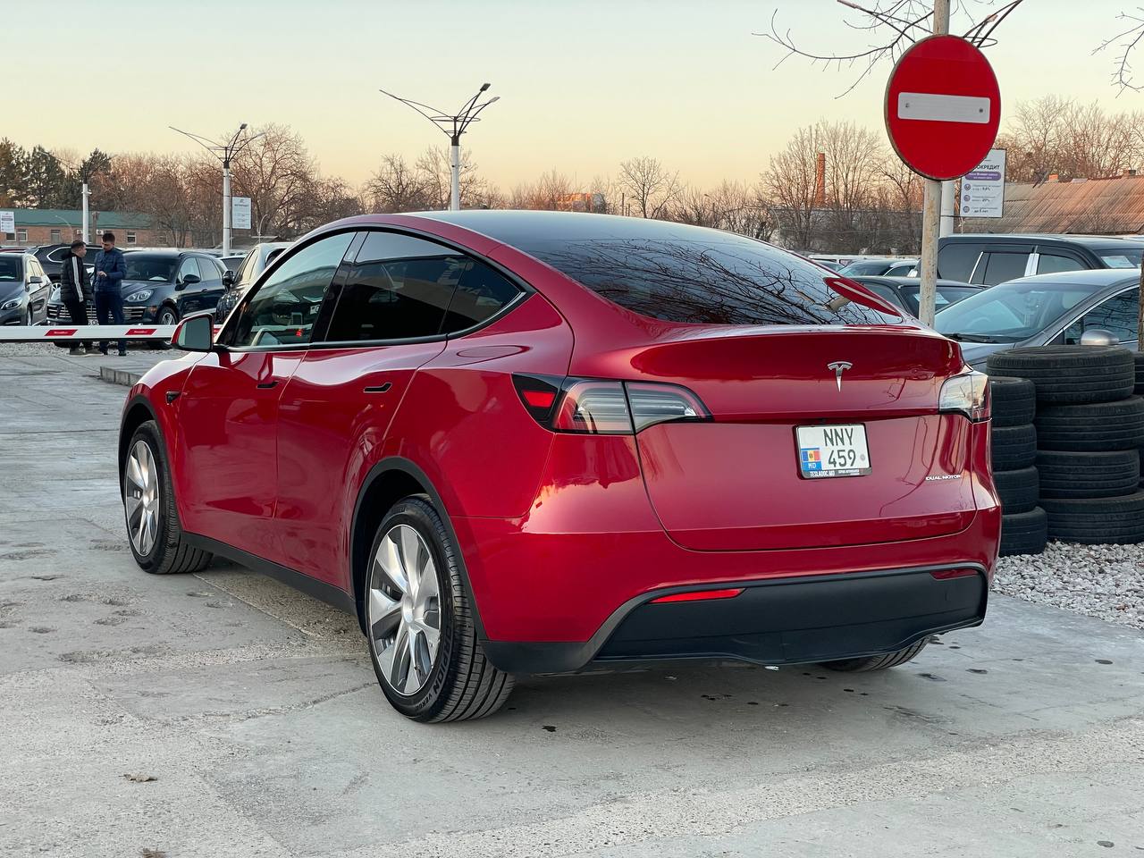 Tesla Model Y Long Range