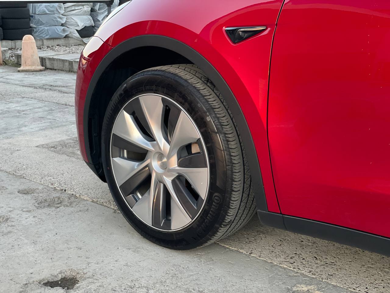 Tesla Model Y Long Range
