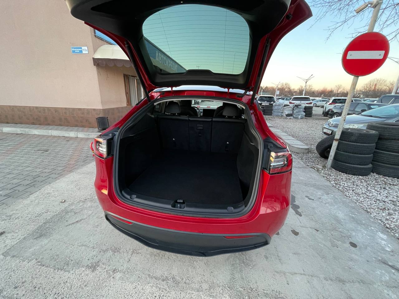 Tesla Model Y Long Range