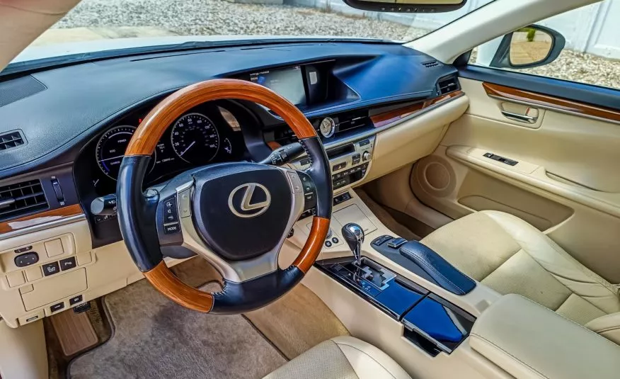 Lexus ES 300h 2014